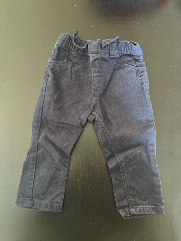 Pantalon bleu marine, pat et ripaton 12 mois