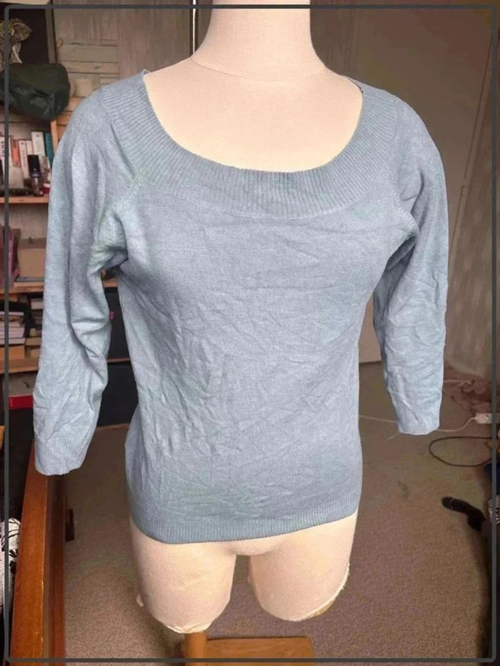 Pull col rond taille 42/44 marque in extenso