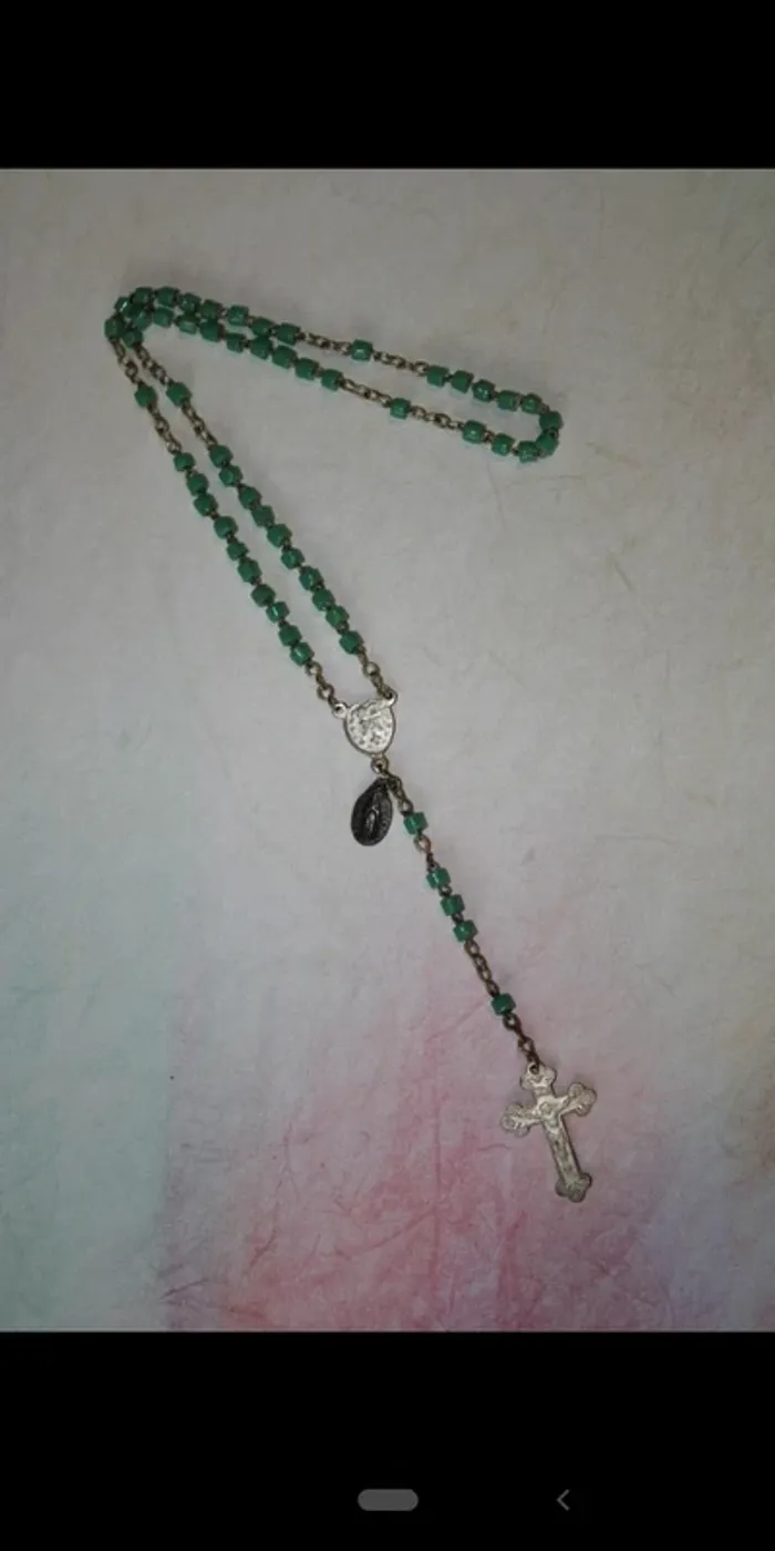 Chapelet rosary ancien vintage notre dame de Lourdes vert green