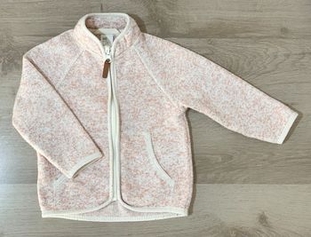 Veste gilet polaire H&M rose chiné 9/12 mois  la matière a un peu bouloché d où le petit prix