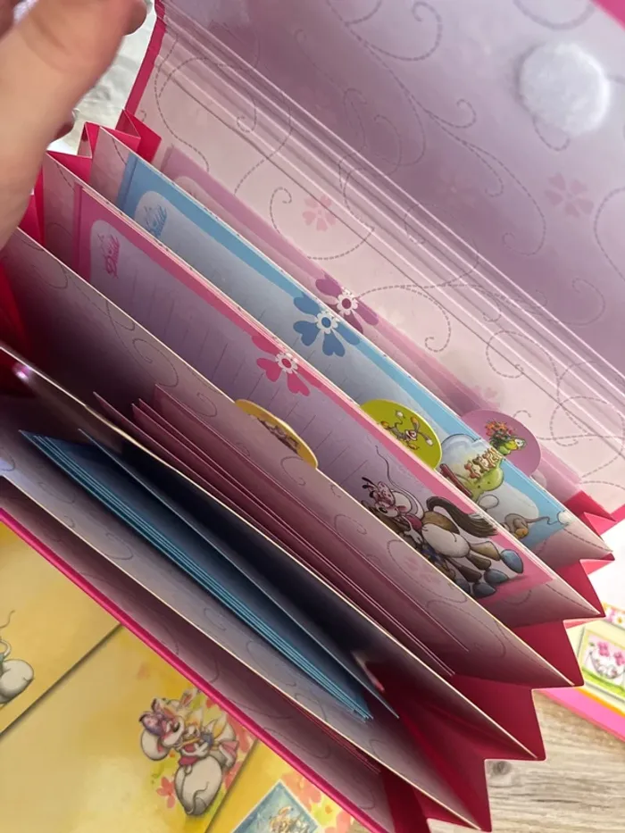 Énorme lot papiers à lettre - photo numéro 5