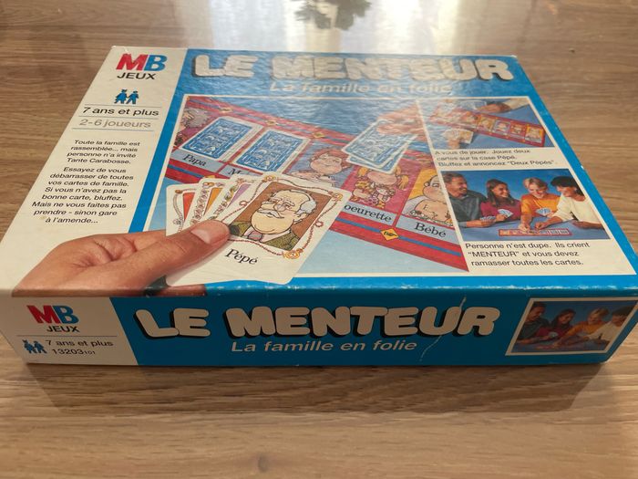 Le menteur
