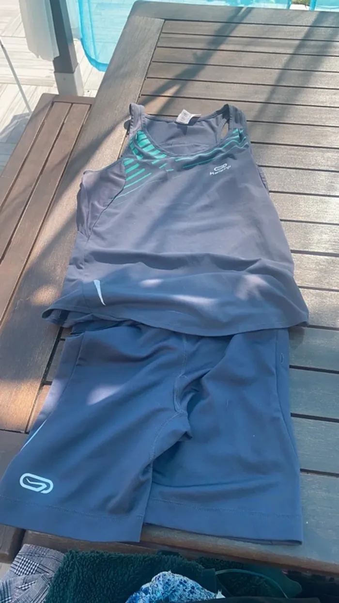 Ensemble de sport Kalenji taille S