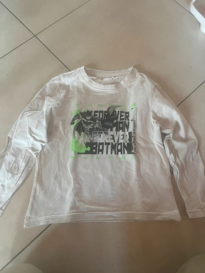 T-shirt manche longue Batman taille 6 ans (116 cm)