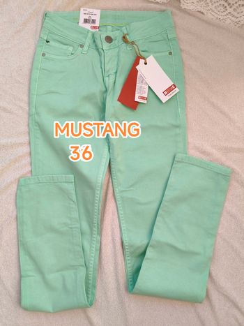 Jean neuf Mustang femme t:36 vert tendre