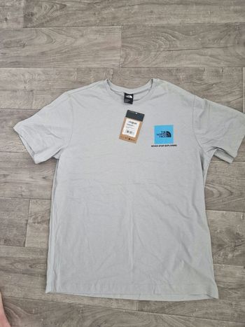 T-shirt the north face
