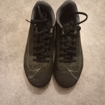 Chaussures foot Nike