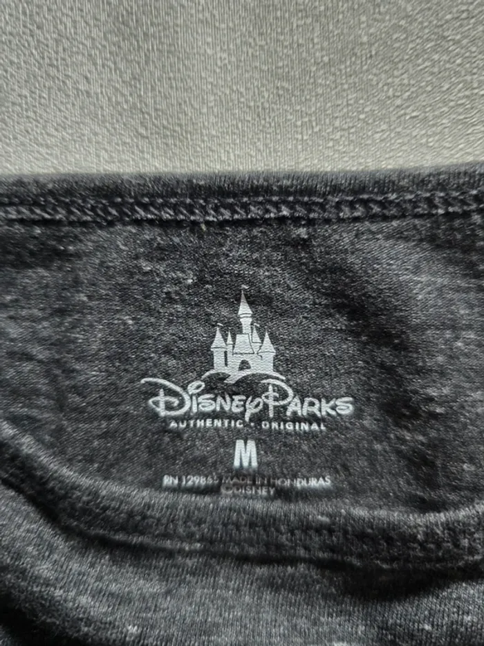 T-shirt taille M disney - photo numéro 3
