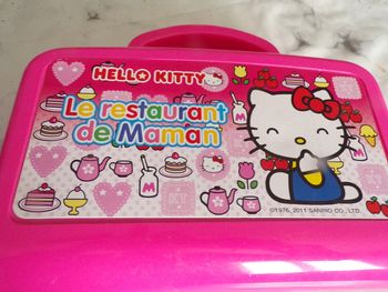 Valise Hello Kitty Le restaurant de Maman