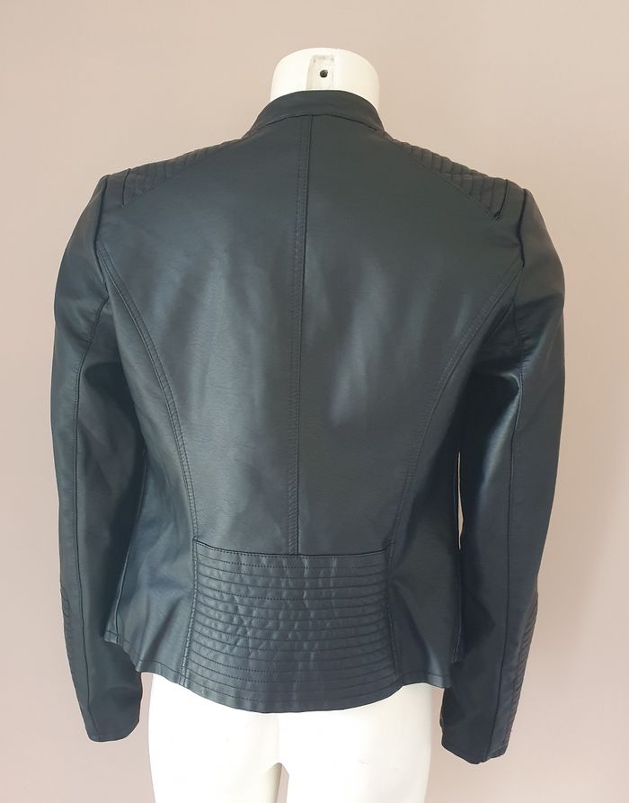 Superbe veste en simili noir Vila 🖤 - photo numéro 7