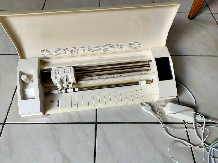 Machine de découpe Silhouette Caméo 3 - photo numéro 4