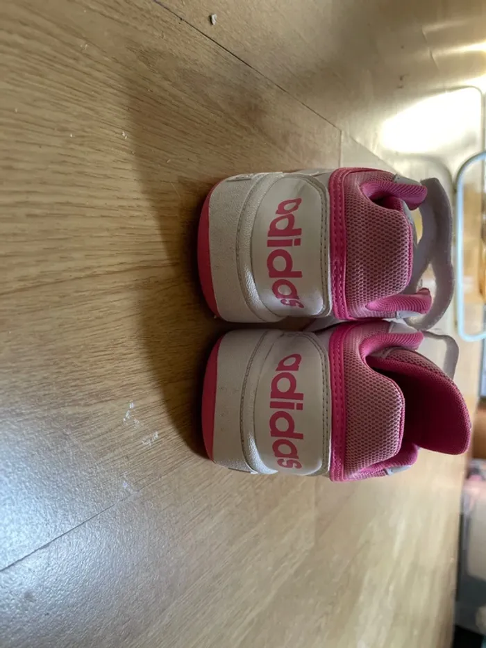 Adidas à scratch fille pointure 35 - photo numéro 6