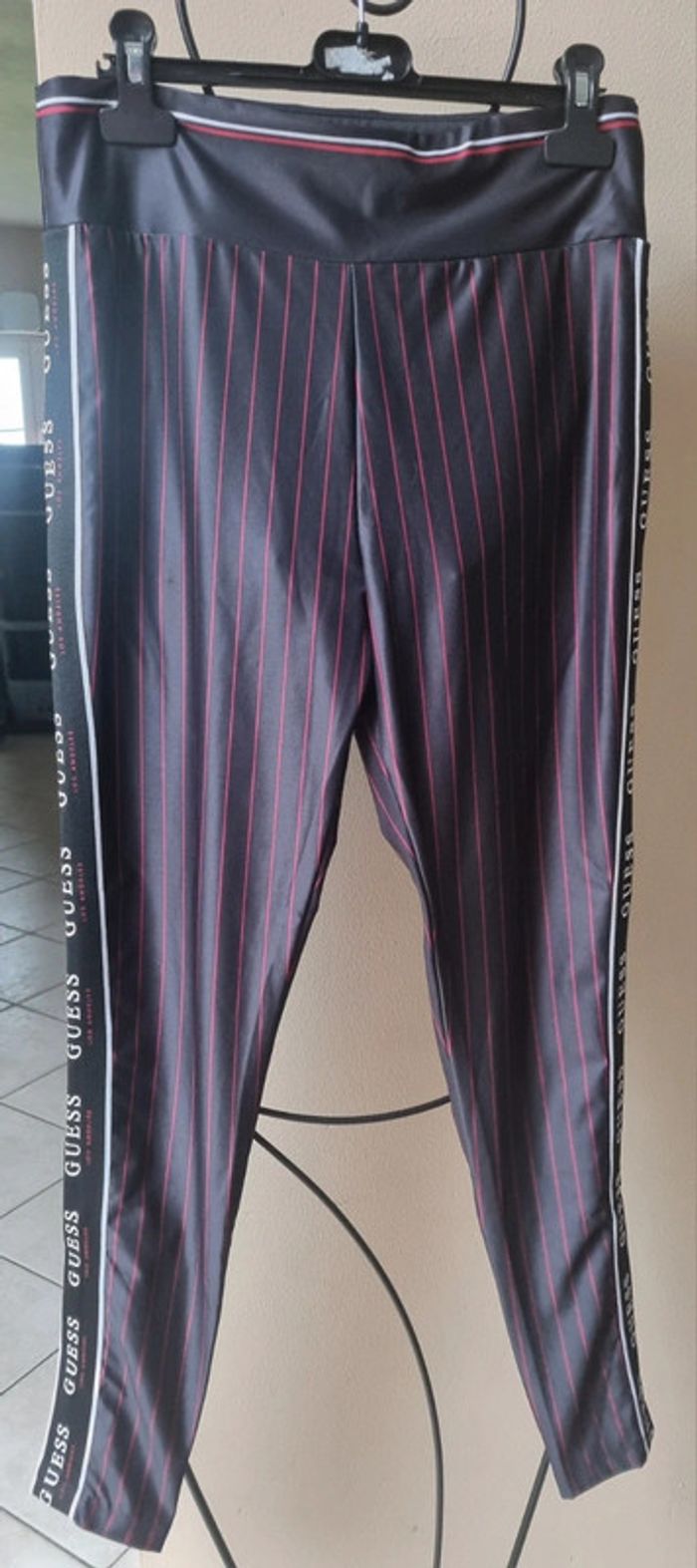 Ensemble de sport noir rouge et blanc - photo numéro 3