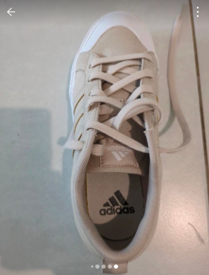 Basket comme neuf a - photo numéro 4