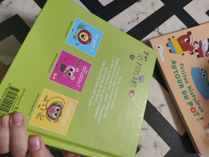 Lot de 4 livres sur le pot - propreté - Milan - Fleurus - Larousse - photo numéro 3