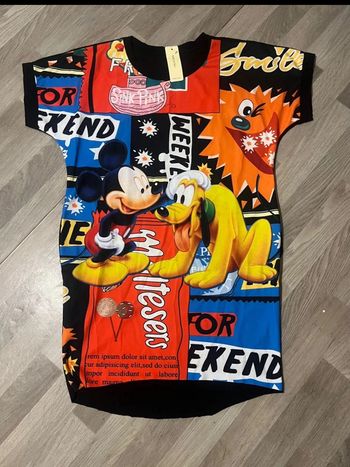 Très belle robe manche courte Minnie et pluto neuf
