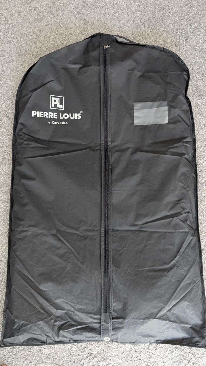Costume + chemise+ housse - photo numéro 10