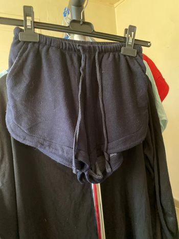 Short bleu marine, taille xs