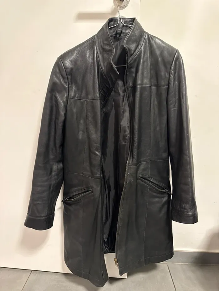 Longue veste 100% cuir taille S-M
