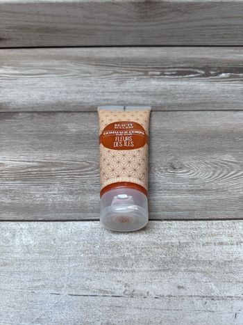 Gommage pour le corps.