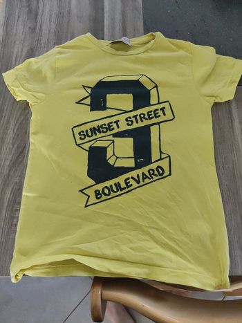 T-shirt 6/7 ans