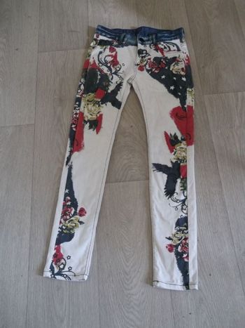 Jean blanc et multicolore très original taille 27 US 36/38 FR TBE