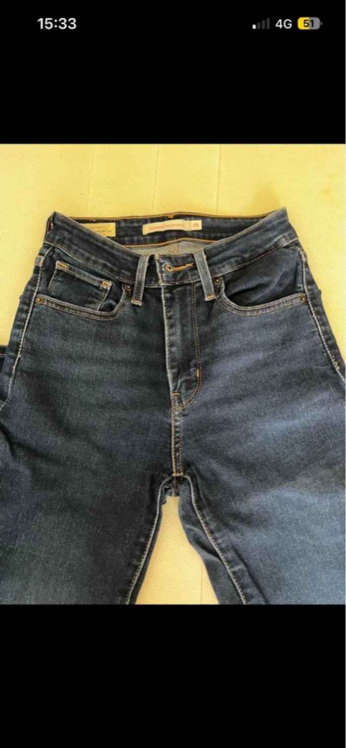 Jean levi’s femme - photo numéro 2