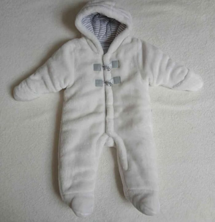 Combinaison blanc/gris 3-6 mois