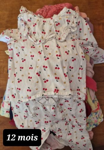Lots vêtements fille 12 mois