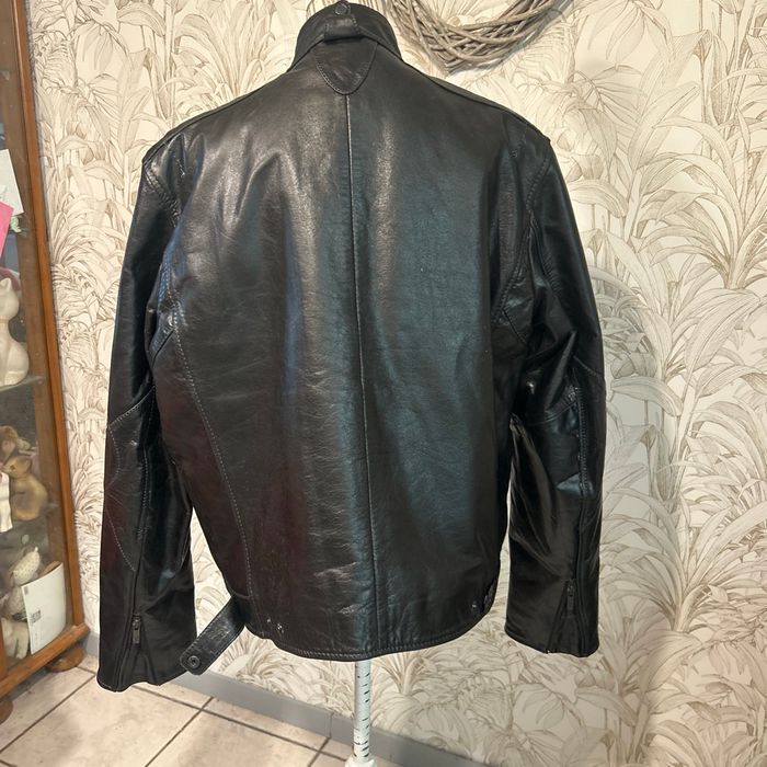 Veste en cuir noire - photo numéro 2