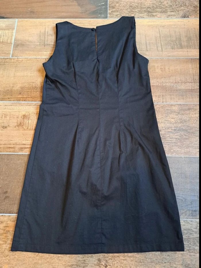 Robe noire T42 - photo numéro 3