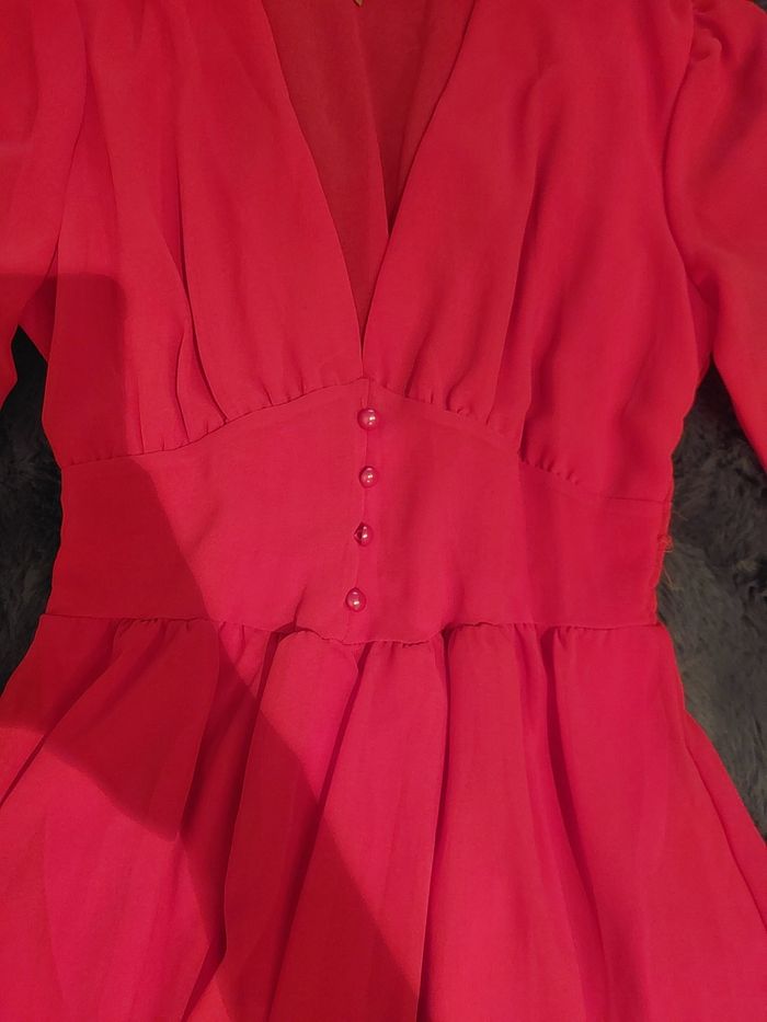 Robe rouge fluide - photo numéro 3