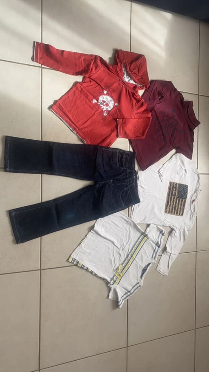 Lot vêtements T 5 ans