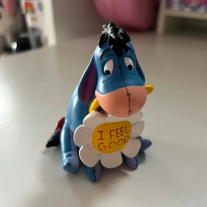Figurine disney bourriquet winnie i feel good - photo numéro 2