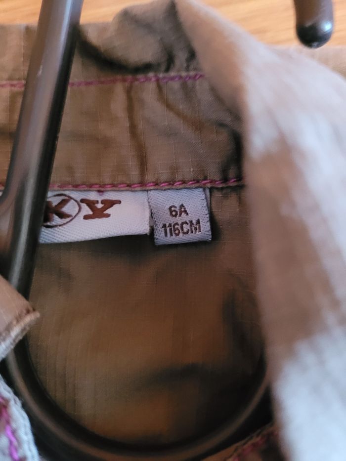 Jolie chemise manche courte taille 6ans - photo numéro 3