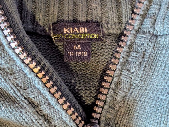 Pull Kiabi Chaud Anthracite Bas Vert Haut Col Fermeture Eclair Vêtement Tendance Mode Enfants - photo numéro 6