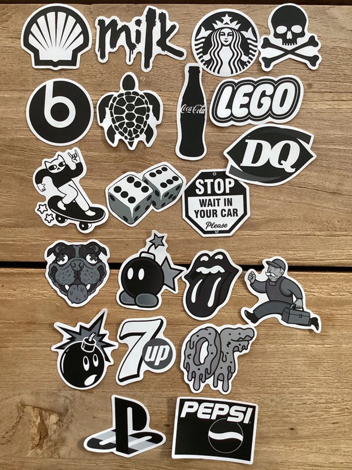 20 stickers de marque