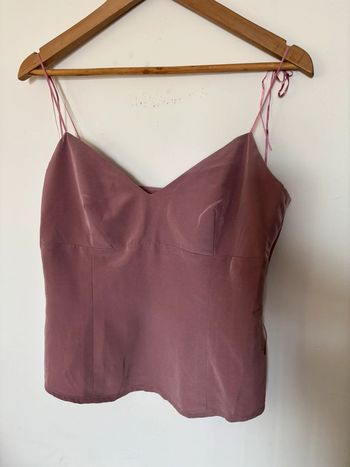 Top / débardeur taille 40