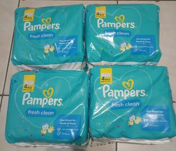 832 lingettes Pampers fresh cleen