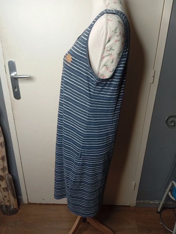 Robe Longboard taille 42 - photo numéro 3