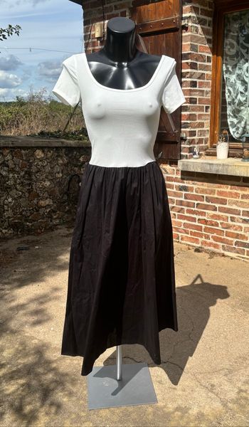 👗 Robe longue bicolore noir et blanc – Taille 36