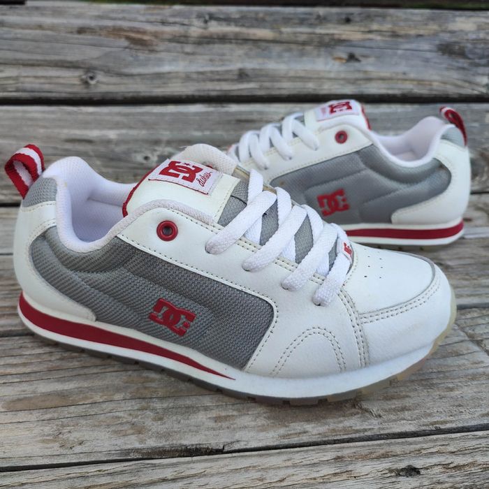 Basket vintage running retro DC shoes Luna de 2005 taille 37 - photo numéro 3