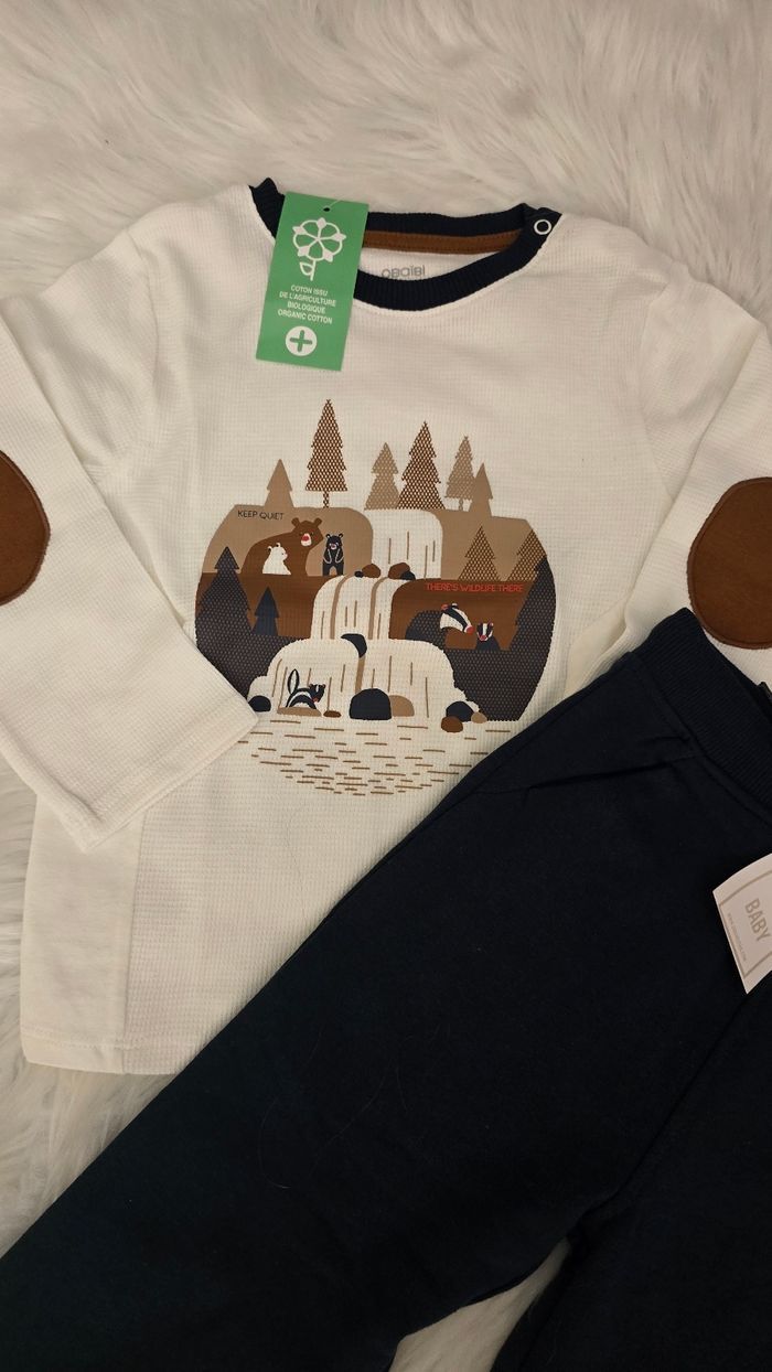 NEUFS(non portés) 🏷😍🥰💙ensemble teeshirt ml et pantalon jogging 23mois Garçon 🏷💙🥰😍 - photo numéro 2