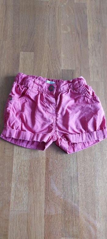 Joli short bouffant bébé fille 12 mois