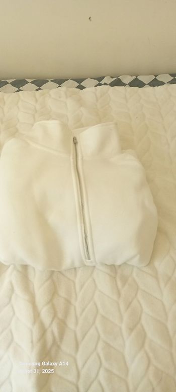 Pull blanc