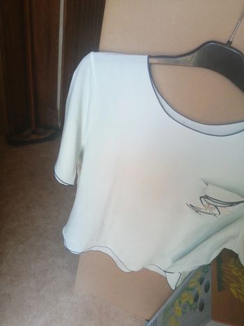 Haut léger a porter