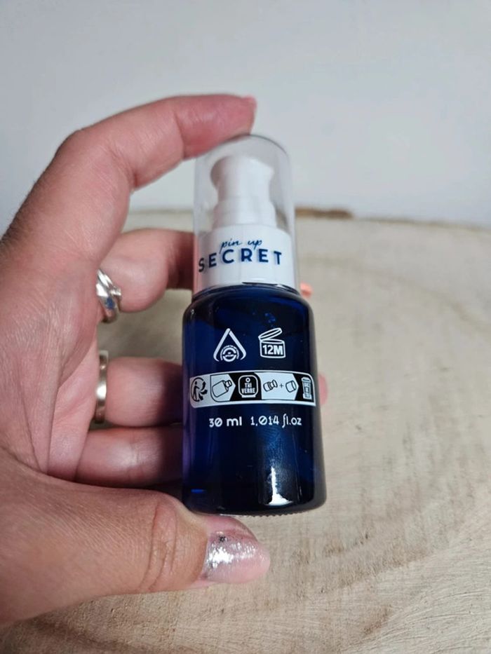 Sérum et Soin Profond Cheveux Pin Up Secret 💙 - photo numéro 3