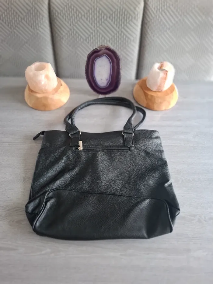 Sac à main noir TBE - photo numéro 2