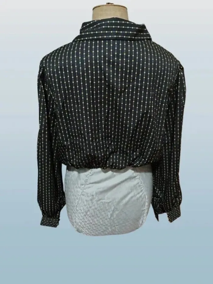 Blusa corta - photo numéro 2