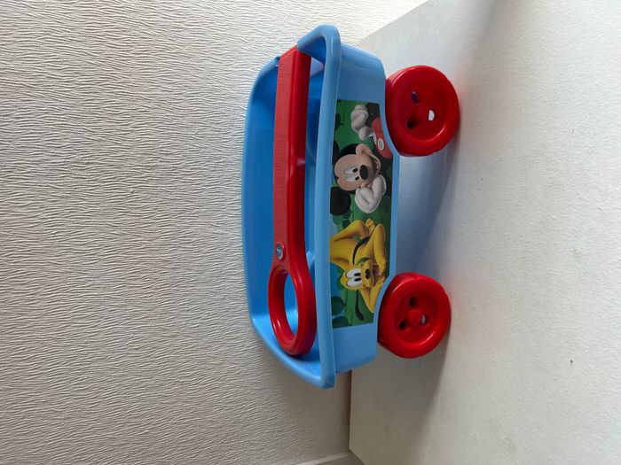 chariot a roulette mickey